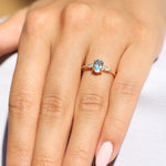 Load image into Gallery viewer, Aegle Sky Blue Topaz Yüzük