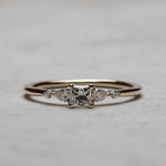 Load image into Gallery viewer, Sheela 30 Pırlanta Yüzük