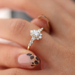 Load image into Gallery viewer, Elsa Pırlanta Yüzük