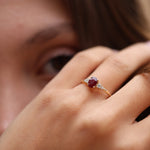 Load image into Gallery viewer, Hestia Grande Yakut Yüzük