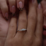 Load image into Gallery viewer, Mona 20 Pırlanta Yüzük