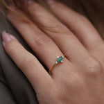 Load image into Gallery viewer, Leda Zümrüt Yüzük