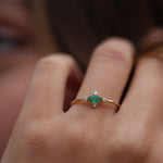 Load image into Gallery viewer, Leda Zümrüt Yüzük