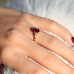 Load image into Gallery viewer, Hestia Grande Yakut Yüzük