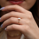 Load image into Gallery viewer, Amara 70 Oval Pırlanta Yüzük