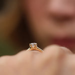 Load image into Gallery viewer, Acacia 50 GIA Sertifikalı Pırlanta Yüzük