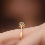 Load image into Gallery viewer, Acacia 50 GIA Sertifikalı Pırlanta Yüzük