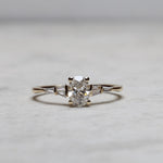 Load image into Gallery viewer, Avdotya 60 Pırlanta Yüzük