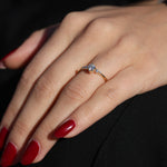 Load image into Gallery viewer, Fleur de Lys GIA Sertifikalı Pırlanta Yüzük