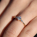 Load image into Gallery viewer, Fleur de Lys GIA Sertifikalı Pırlanta Yüzük