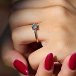 Load image into Gallery viewer, Abigail 70 Yuvarlak Pırlanta Yüzük