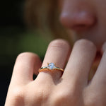 Load image into Gallery viewer, Abigail 70 Yuvarlak Pırlanta Yüzük