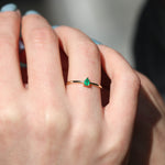 Load image into Gallery viewer, Nana Zümrüt Yüzük 4X3mm