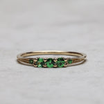 Load image into Gallery viewer, Carnea Tsavorite Yüzük