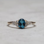Load image into Gallery viewer, Europa 70 London Blue Topaz Yüzük
