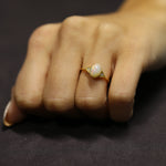 Load image into Gallery viewer, Chloe Opal Yüzük