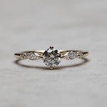 Load image into Gallery viewer, Dia 50 Pırlanta Yüzük