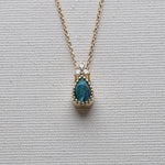 Load image into Gallery viewer, Felicitas Opal Doublet Kolye