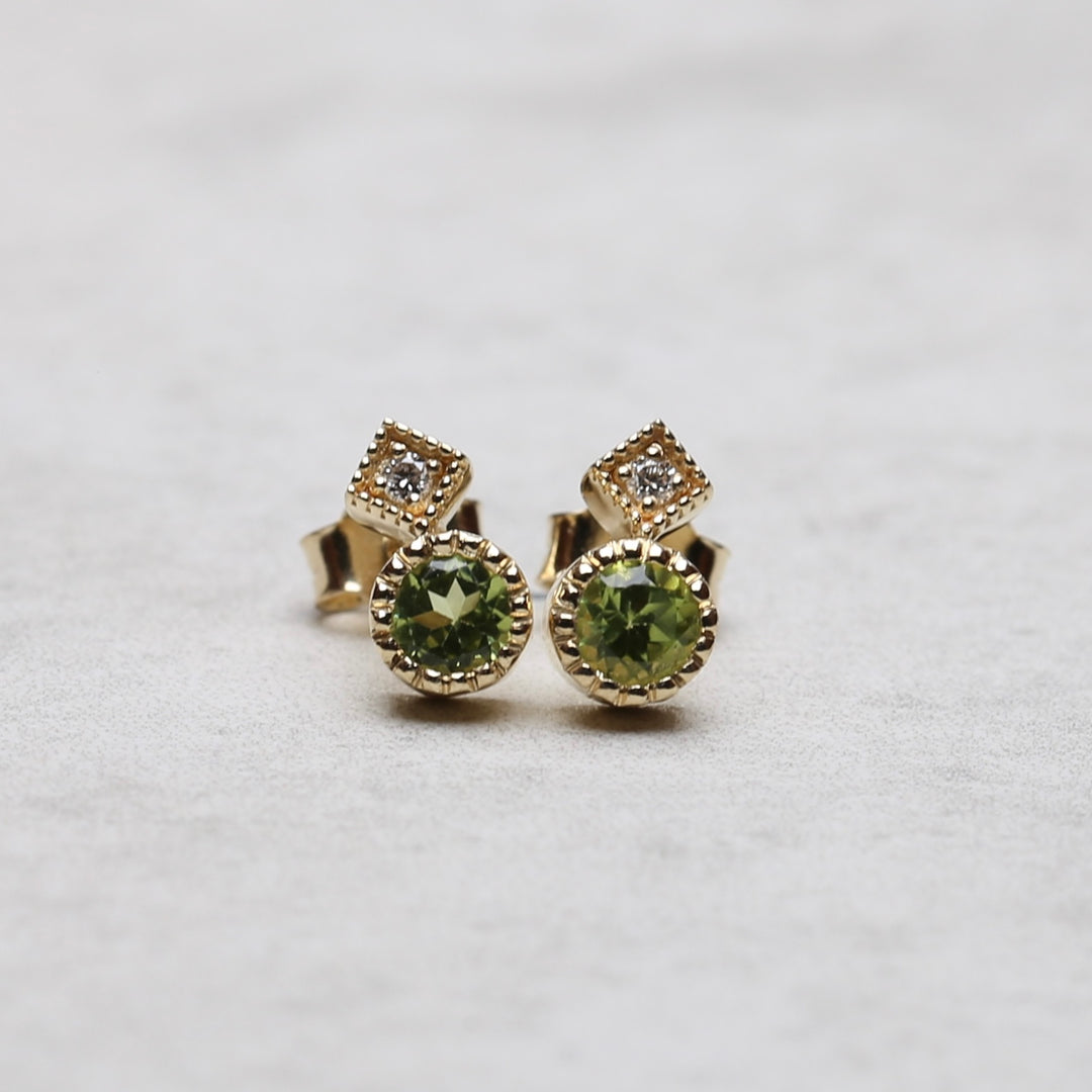 Livia Peridot Küpe