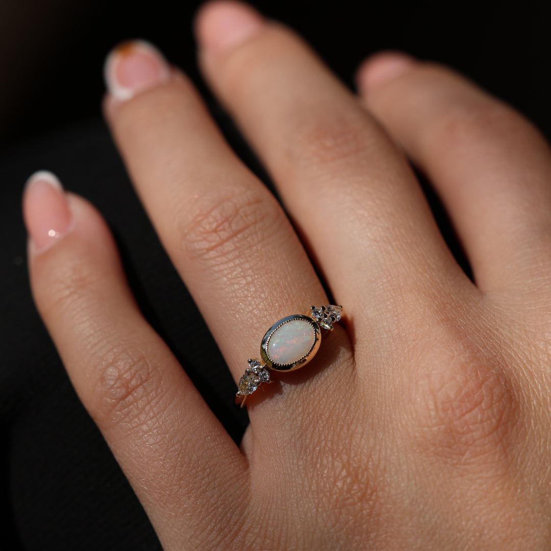 Grand Soir Opal  Yatay Yüzük #534