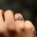 Load image into Gallery viewer, Gwendolen Opal Doublet Yüzük #527