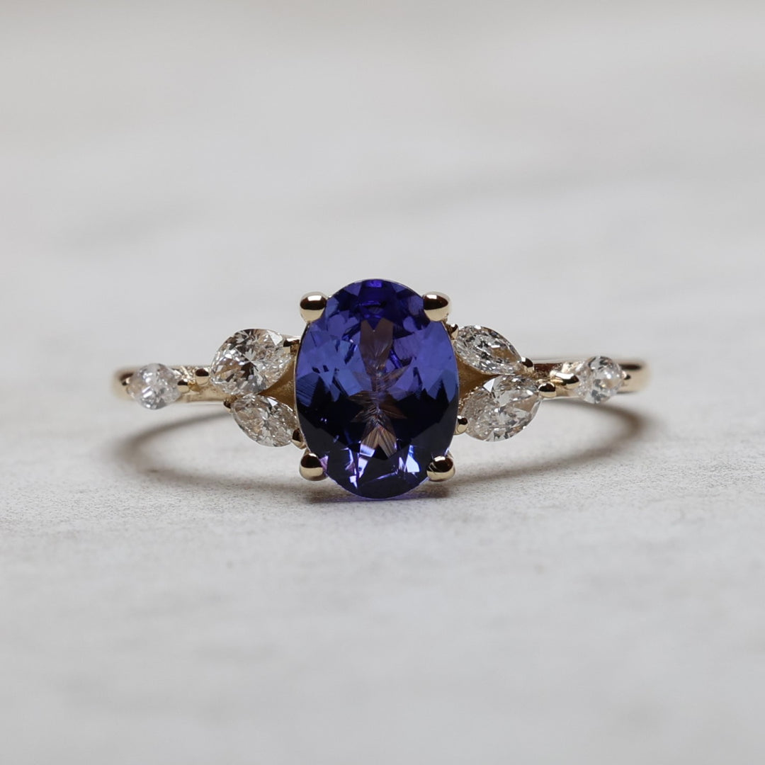 Jülide Grande Tanzanite Yüzük