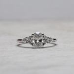 Load image into Gallery viewer, Europa 1 GIA Sertifikalı Pırlanta Yüzük
